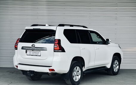 Toyota Land Cruiser Prado 150 рестайлинг 2, 2021 год, 5 200 000 рублей, 5 фотография