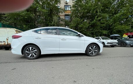 Hyundai Elantra VI рестайлинг, 2016 год, 1 150 000 рублей, 4 фотография
