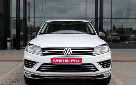 Volkswagen Touareg III, 2017 год, 3 220 000 рублей, 2 фотография