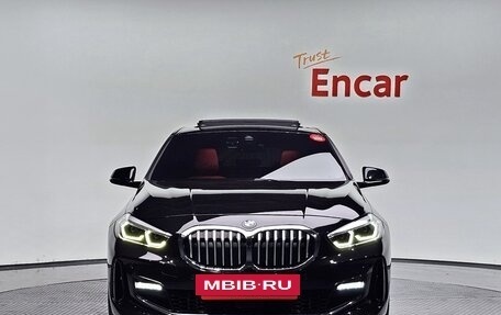 BMW 1 серия, 2021 год, 2 300 000 рублей, 2 фотография