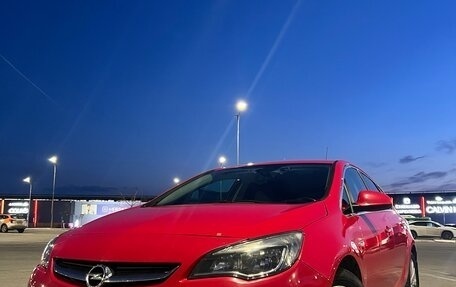 Opel Astra J, 2014 год, 870 000 рублей, 3 фотография