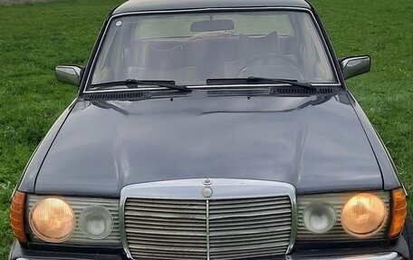 Mercedes-Benz W123, 1978 год, 165 000 рублей, 3 фотография