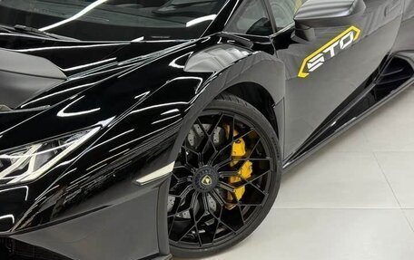 Lamborghini Huracán, 2021 год, 32 899 076 рублей, 5 фотография