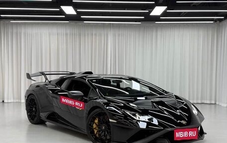 Lamborghini Huracán, 2021 год, 32 899 076 рублей, 3 фотография
