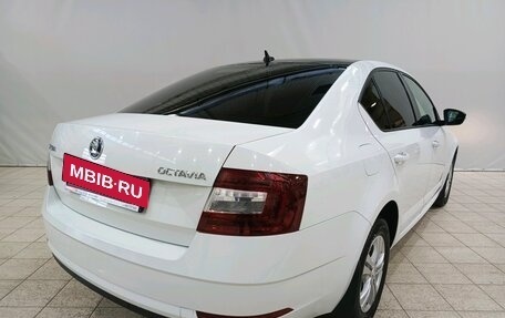 Skoda Octavia, 2018 год, 1 679 000 рублей, 5 фотография