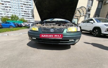 Toyota Camry, 1997 год, 800 000 рублей, 3 фотография