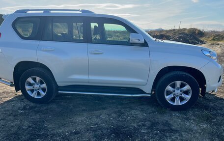 Toyota Land Cruiser Prado 150 рестайлинг 2, 2012 год, 3 600 000 рублей, 3 фотография