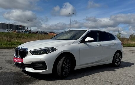 BMW 1 серия, 2021 год, 3 000 000 рублей, 2 фотография