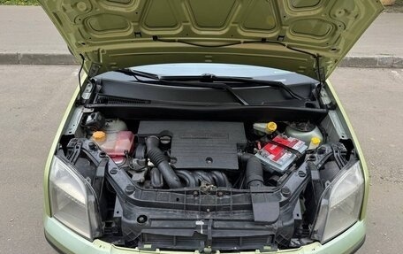 Ford Fusion I, 2005 год, 370 000 рублей, 4 фотография