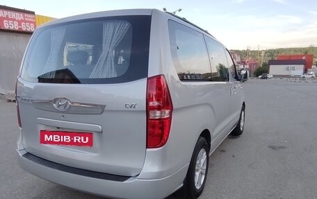 Hyundai Grand Starex Grand Starex I рестайлинг 2, 2009 год, 2 000 000 рублей, 9 фотография