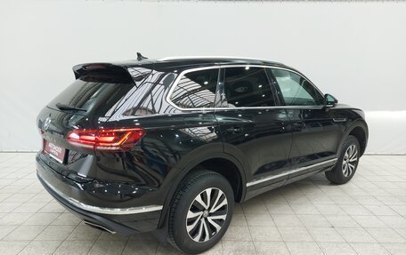 Volkswagen Touareg III, 2020 год, 4 969 000 рублей, 5 фотография