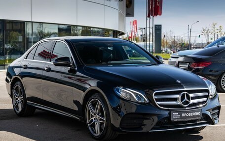 Mercedes-Benz E-Класс, 2019 год, 3 990 000 рублей, 5 фотография