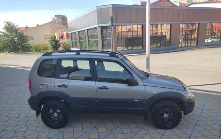 Chevrolet Niva I рестайлинг, 2016 год, 800 000 рублей, 4 фотография