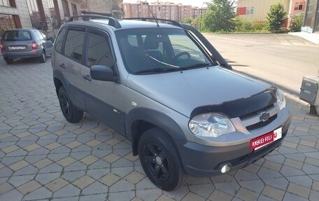 Chevrolet Niva I рестайлинг, 2016 год, 800 000 рублей, 3 фотография