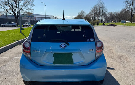Toyota Aqua I, 2013 год, 1 100 000 рублей, 2 фотография