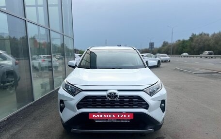 Toyota RAV4, 2021 год, 3 100 000 рублей, 2 фотография