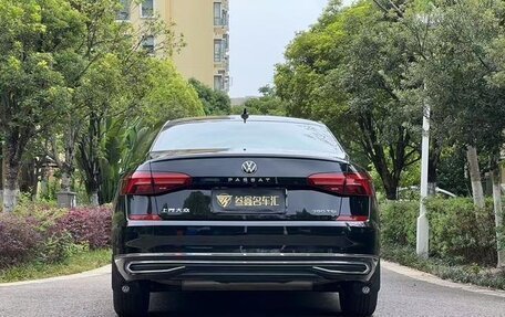 Volkswagen Passat B8 рестайлинг, 2021 год, 1 790 000 рублей, 3 фотография