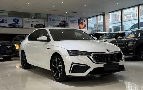 Skoda Octavia IV, 2022 год, 1 800 000 рублей, 4 фотография