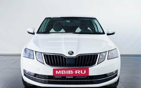 Skoda Octavia, 2018 год, 1 990 000 рублей, 3 фотография