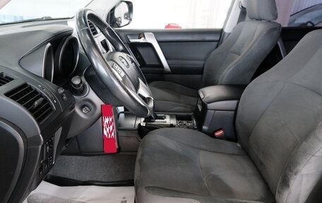 Toyota Land Cruiser Prado 150 рестайлинг 2, 2011 год, 2 599 000 рублей, 6 фотография