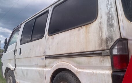 Mitsubishi Delica IV, 2000 год, 180 000 рублей, 2 фотография