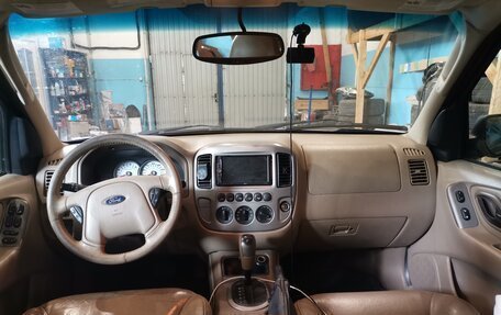Ford Escape II, 2005 год, 320 000 рублей, 3 фотография