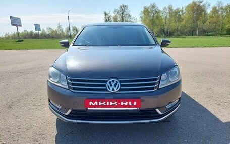 Volkswagen Passat B7, 2013 год, 1 650 000 рублей, 2 фотография