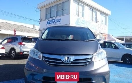 Honda Freed I, 2013 год, 925 000 рублей, 4 фотография