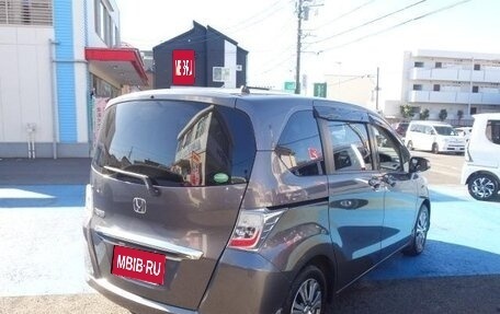 Honda Freed I, 2013 год, 925 000 рублей, 8 фотография