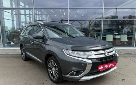 Mitsubishi Outlander III рестайлинг 3, 2018 год, 2 440 000 рублей, 2 фотография