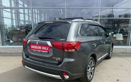 Mitsubishi Outlander III рестайлинг 3, 2018 год, 2 440 000 рублей, 4 фотография