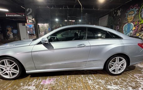 Mercedes-Benz E-Класс, 2013 год, 1 850 000 рублей, 5 фотография