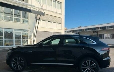 Jaguar F-Pace, 2022 год, 3 990 000 рублей, 5 фотография