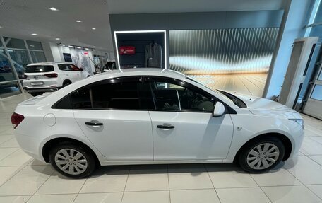 Chevrolet Cruze II, 2011 год, 599 000 рублей, 4 фотография