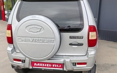 Chevrolet Niva I рестайлинг, 2004 год, 480 000 рублей, 2 фотография