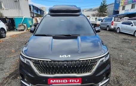 KIA Carnival, 2022 год, 4 040 299 рублей, 2 фотография