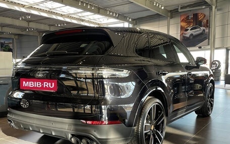 Porsche Cayenne III, 2022 год, 8 990 000 рублей, 3 фотография