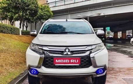 Mitsubishi Pajero Sport III рестайлинг, 2020 год, 2 516 000 рублей, 2 фотография