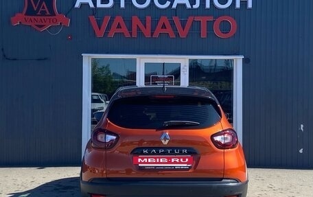 Renault Kaptur I рестайлинг, 2018 год, 1 590 000 рублей, 6 фотография