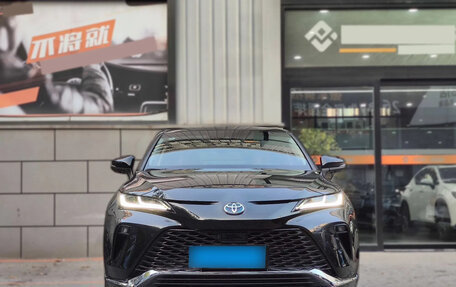 Toyota Venza, 2022 год, 3 540 000 рублей, 2 фотография