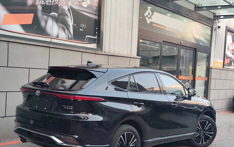 Toyota Venza, 2022 год, 3 540 000 рублей, 3 фотография