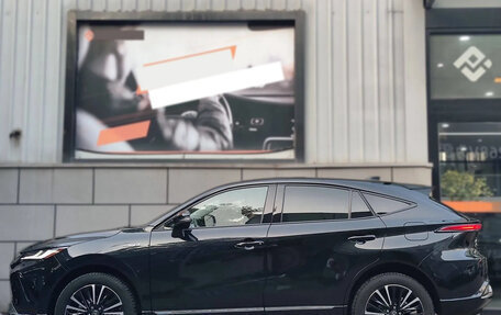 Toyota Venza, 2022 год, 3 540 000 рублей, 5 фотография