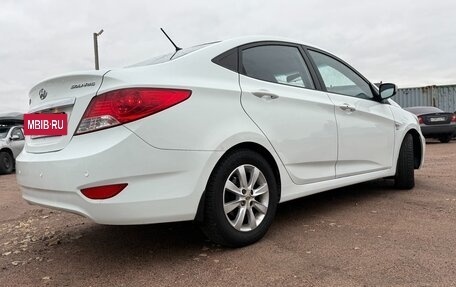 Hyundai Solaris II рестайлинг, 2010 год, 750 000 рублей, 3 фотография