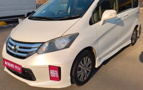 Honda Freed I, 2012 год, 1 280 000 рублей, 1 фотография