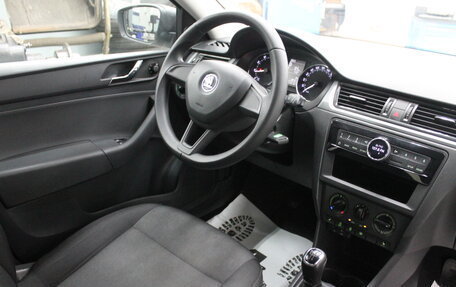 Skoda Rapid I, 2017 год, 777 000 рублей, 6 фотография