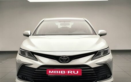 Toyota Camry, 2022 год, 3 520 000 рублей, 2 фотография