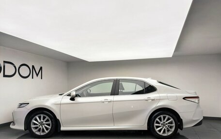 Toyota Camry, 2022 год, 3 520 000 рублей, 6 фотография