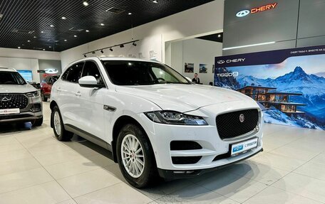 Jaguar F-Pace, 2016 год, 2 420 000 рублей, 3 фотография