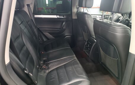 Volkswagen Touareg III, 2014 год, 2 075 000 рублей, 3 фотография