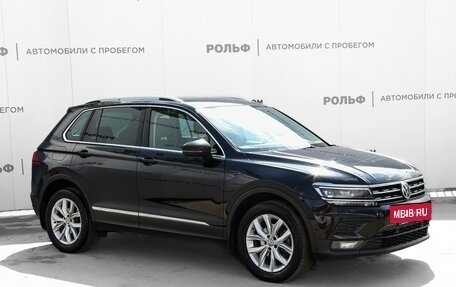 Volkswagen Tiguan II, 2018 год, 2 395 000 рублей, 3 фотография